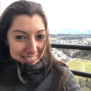 Meet your Posher, Laurel